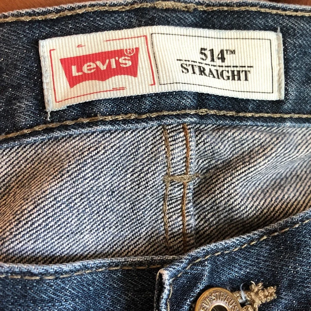 Levis straight leg